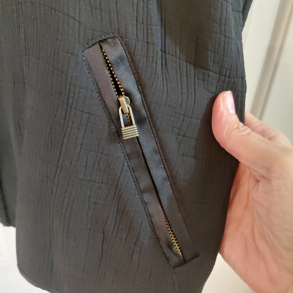 Eileen Fisher Black Zip-Front Lightweight Jacket - Picture 7 of 7